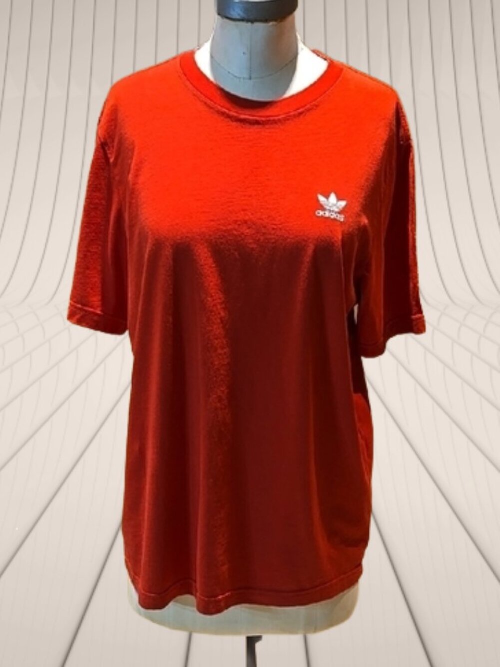ADIDAS Vintage Men's Red short sleeves T-Shirt